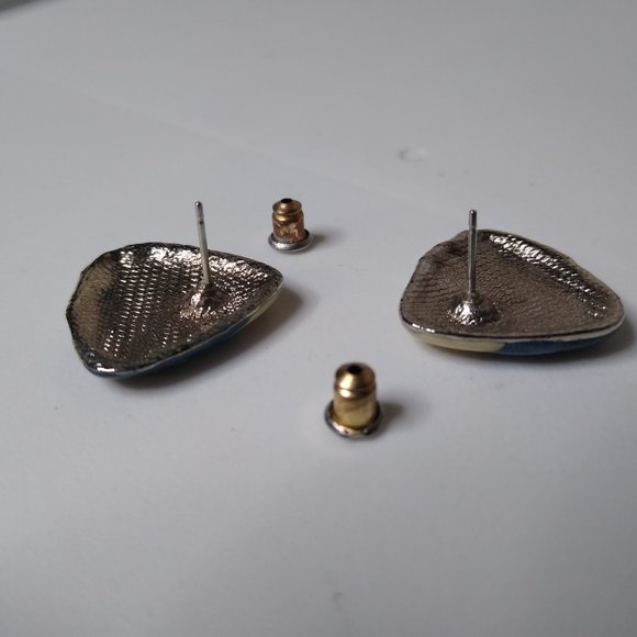 Vintage Blue And Cream Triangular Stud Earrings - Picture 12 of 13